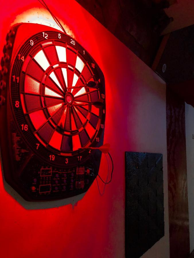 Whole Basement Former Pub For Stag Do, Bachelor House Party Flat 布达佩斯 外观 照片