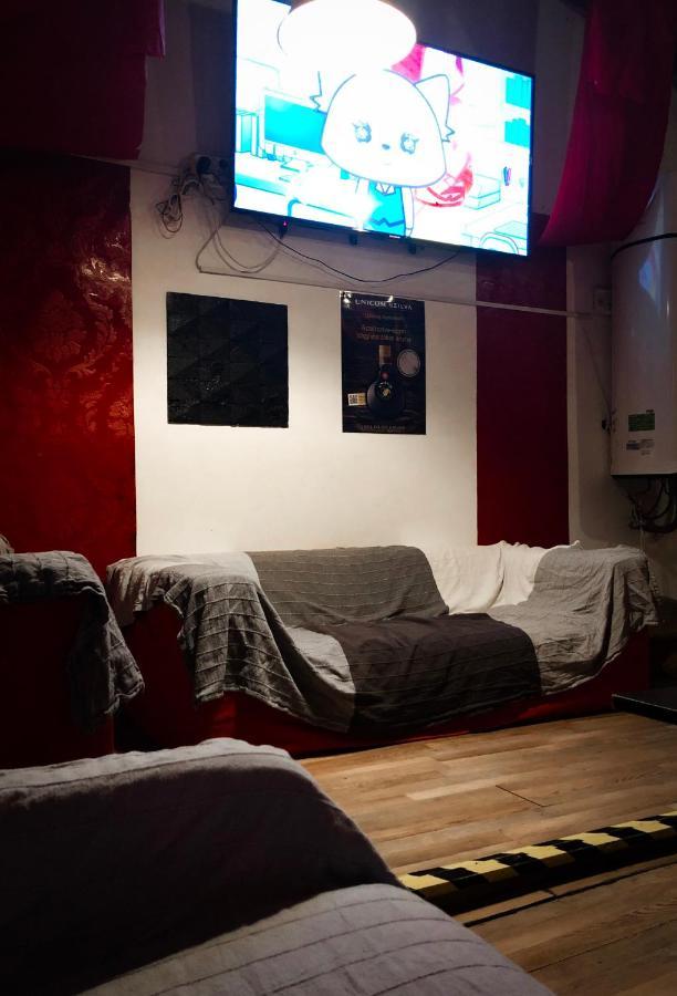Whole Basement Former Pub For Stag Do, Bachelor House Party Flat 布达佩斯 外观 照片