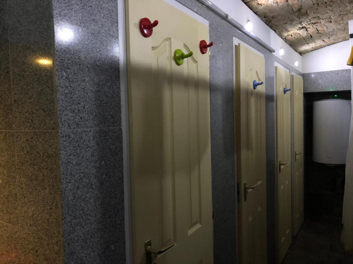Whole Basement Former Pub For Stag Do, Bachelor House Party Flat 布达佩斯 外观 照片