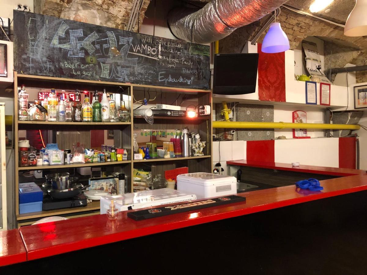 Whole Basement Former Pub For Stag Do, Bachelor House Party Flat 布达佩斯 外观 照片