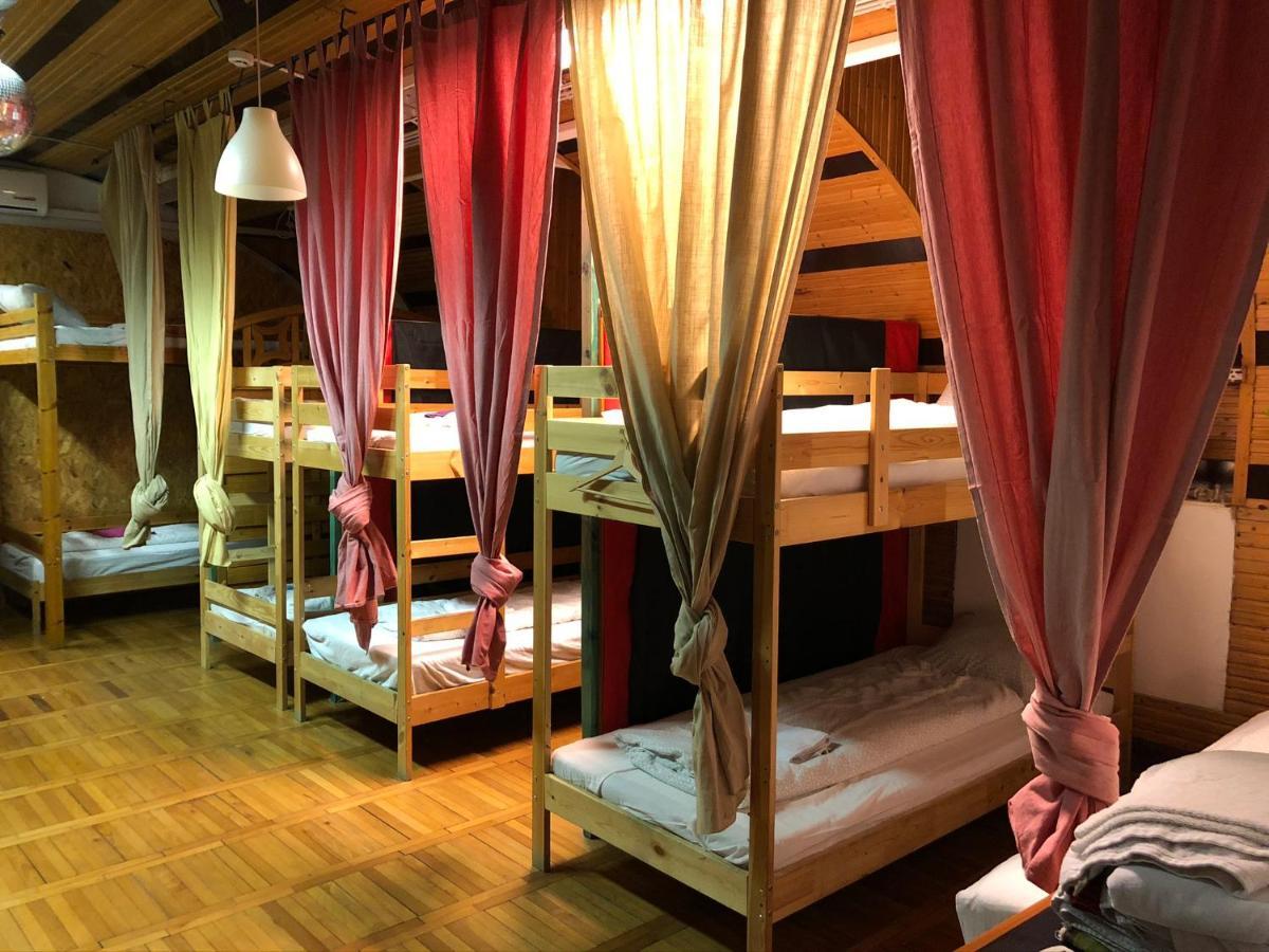 Whole Basement Former Pub For Stag Do, Bachelor House Party Flat 布达佩斯 外观 照片