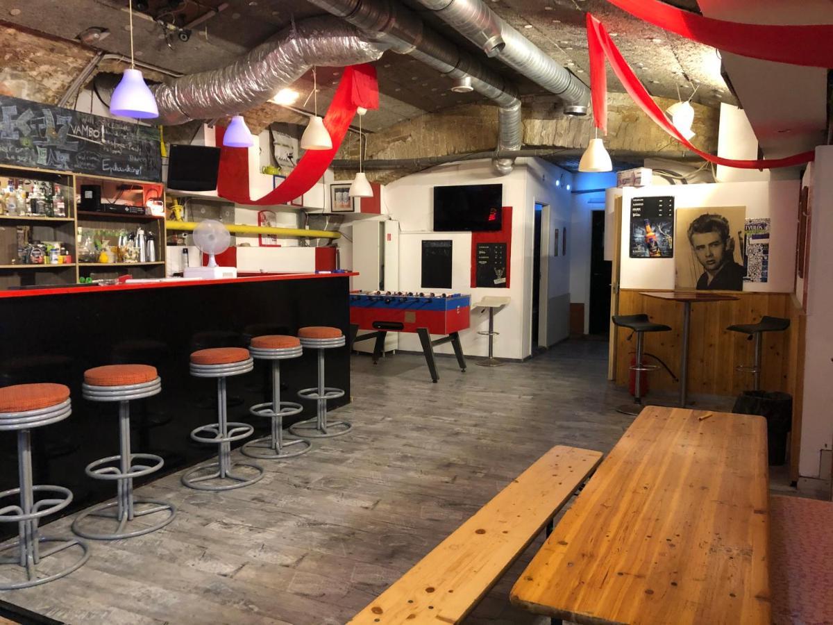Whole Basement Former Pub For Stag Do, Bachelor House Party Flat 布达佩斯 外观 照片